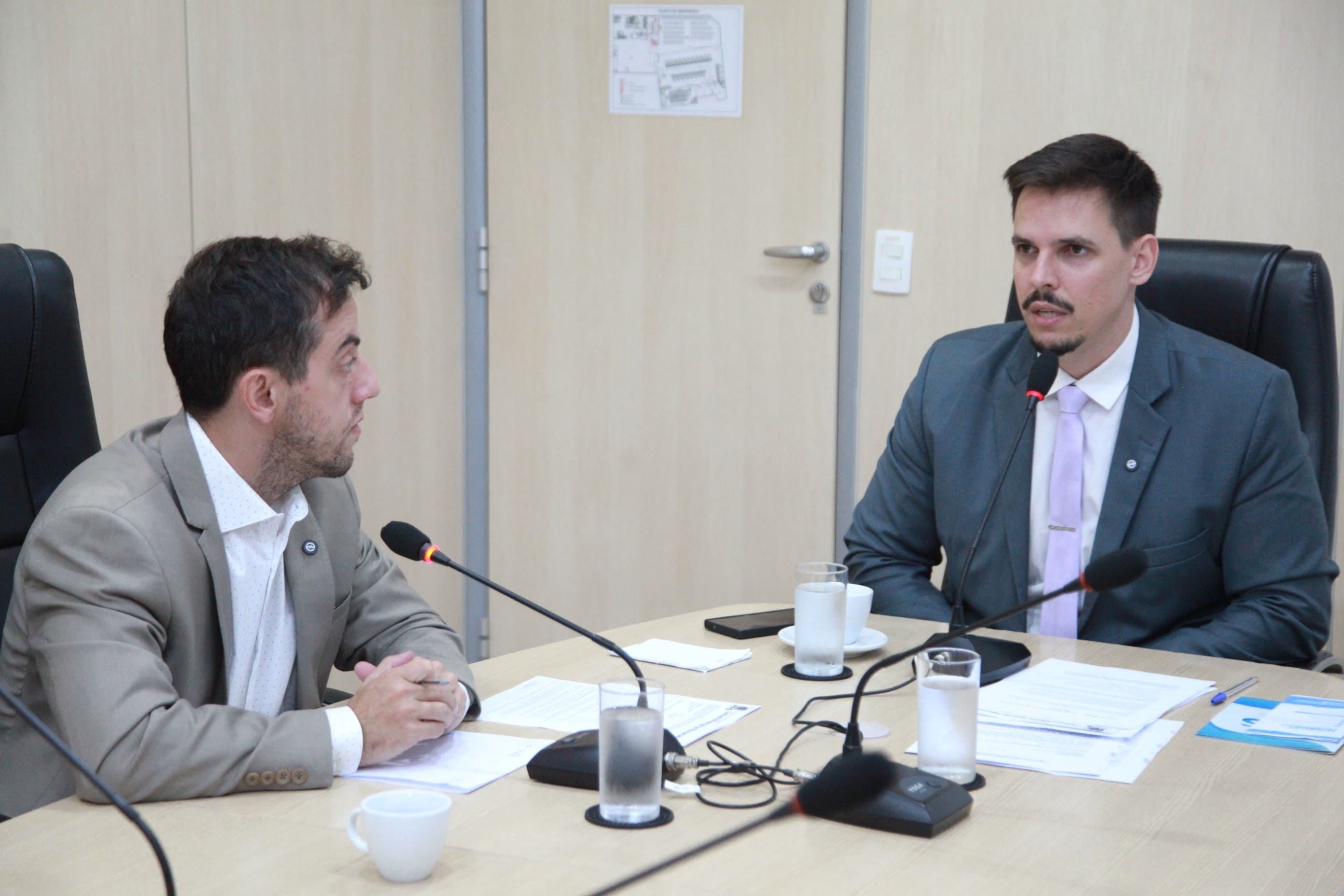 Frente Parlamentar do Saneamento debate parques alagáveis e investimentos em drenagem urbana