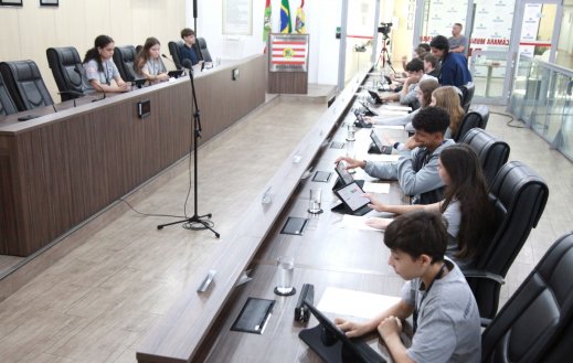 Vereadores mirins apresentam demandas por lazer público e manutenção nas escolas