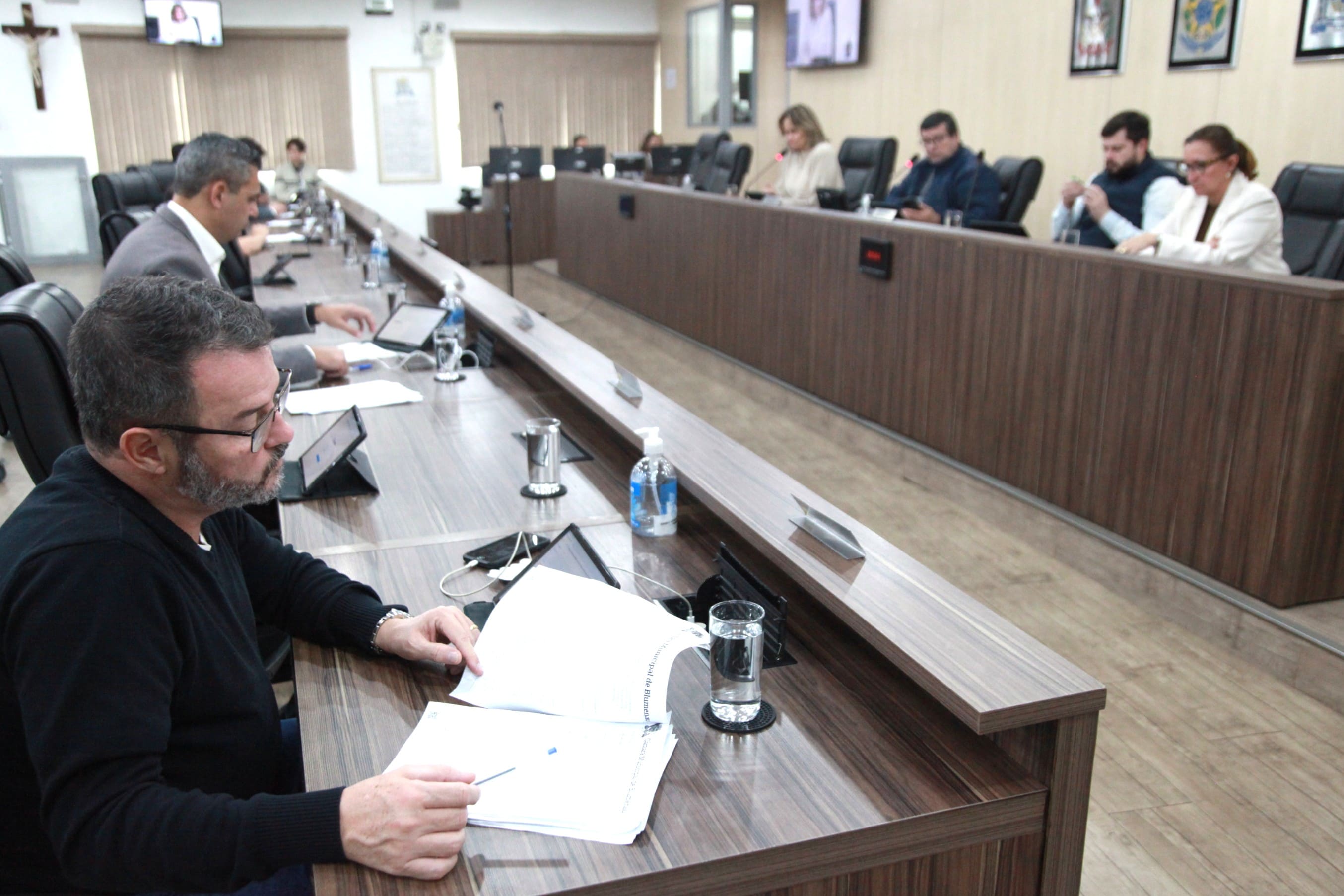 Câmara de Blumenau aprova reajuste aos servidores públicos municipais 