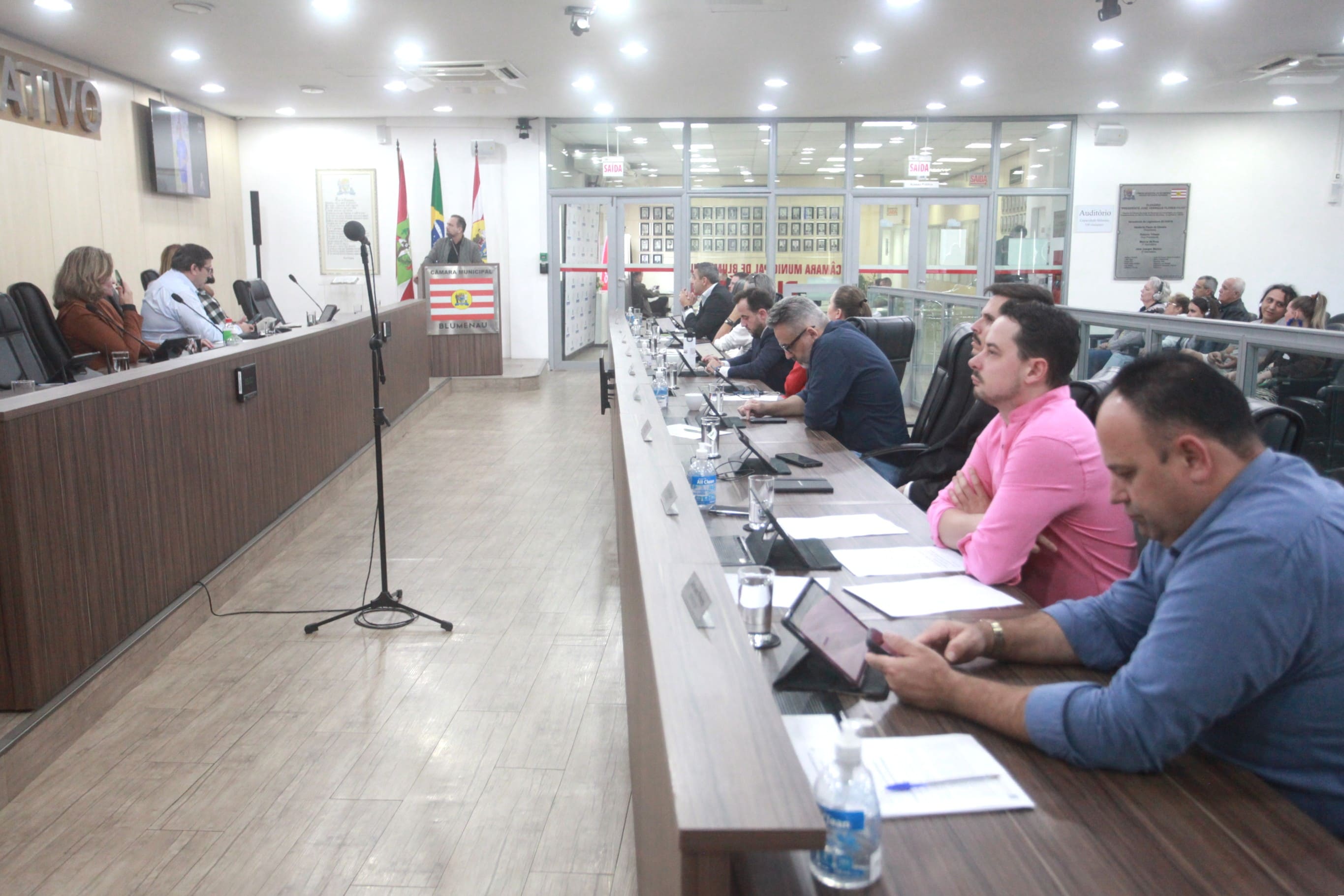 Confira os projetos e proposições aprovados na sessão desta terça-feira (2)