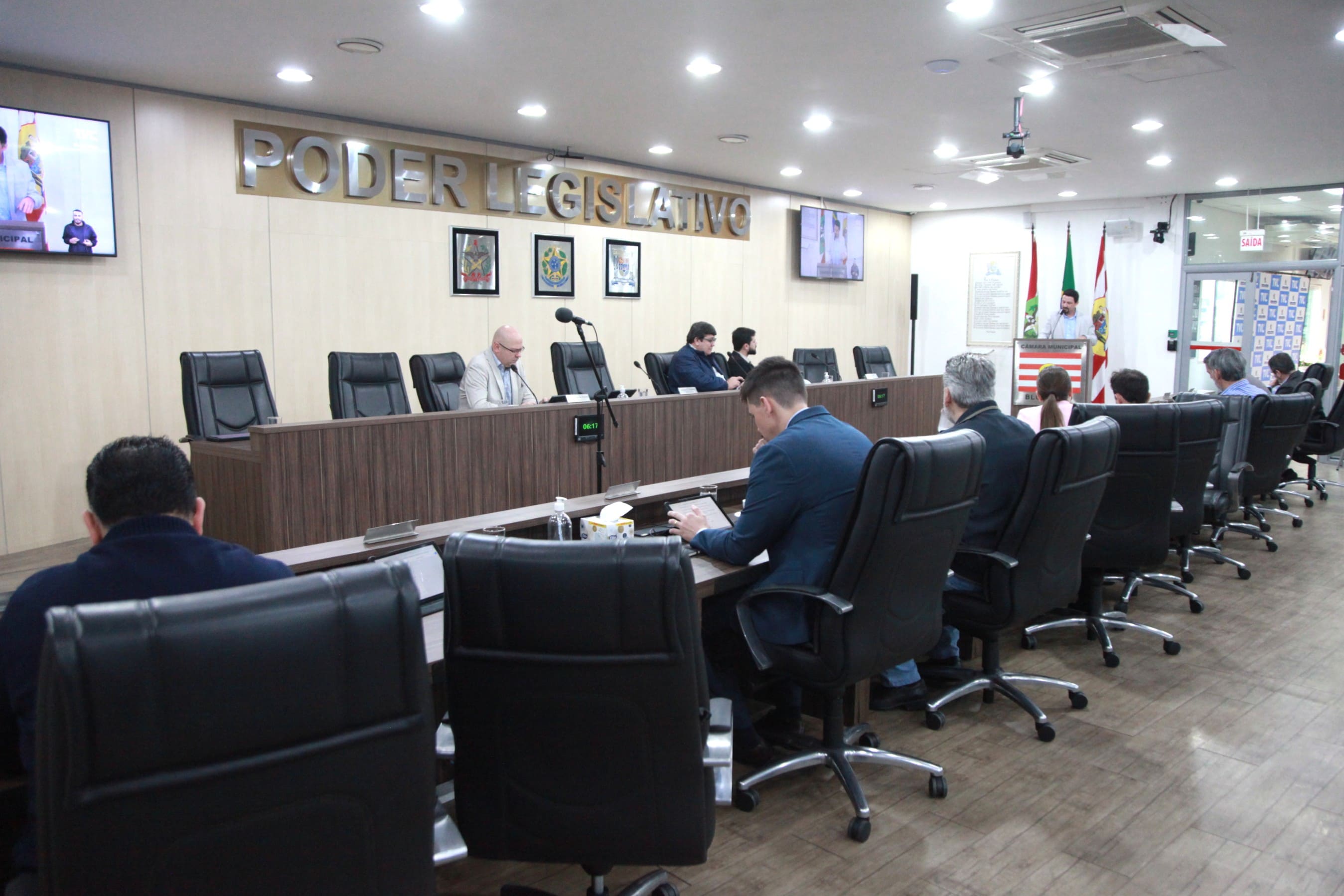 Câmara de Blumenau aprova projeto que cria cadastro municipal de condenados por violência contra a mulher e crimes sexuais contra crianças