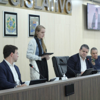 CCJ 02/08 