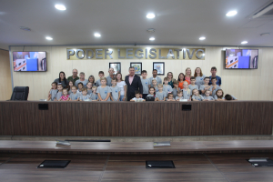Visita da E.M. Carlos Manske à Câmara Municipal 