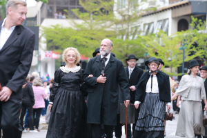 Desfile Cívico - Aniversário de Blumenau 