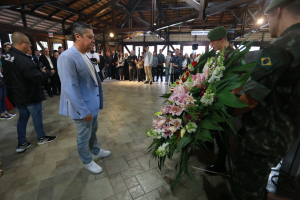 Desfile Cívico - Aniversário de Blumenau 